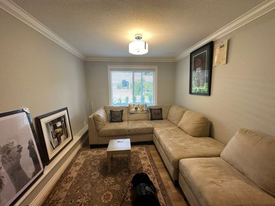 Spacious 2 Bedroom Suite - Photo 1