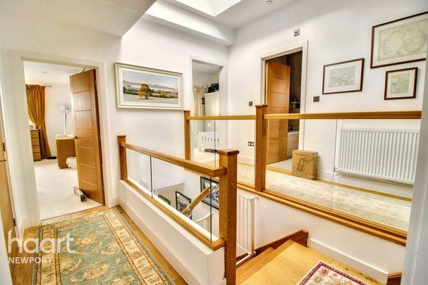 4 bedroom detached house to rent - Photo 1