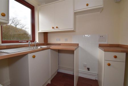 1 bedroom flat to rent - Photo 3