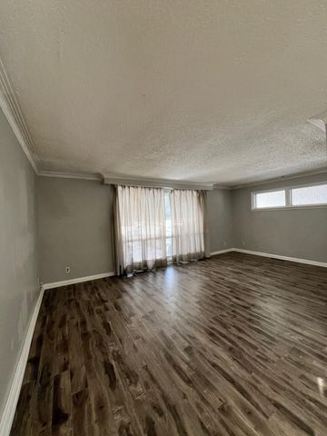 For Lease - 21 Mackinac Crescent Unit# Main, Toronto, Ontario - Photo 2