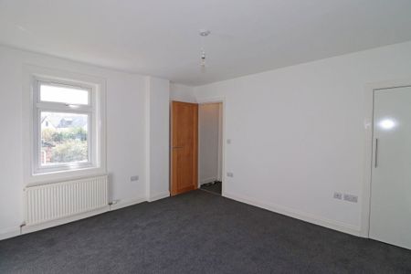 Terraced House in Durranhill Road, Carlisle - Photo 3