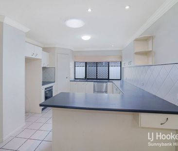 THIS TRANQUIL RETREAT IS JUST 2 MINUTES FROM STRETTON STATE COLLEGE... - Photo 6