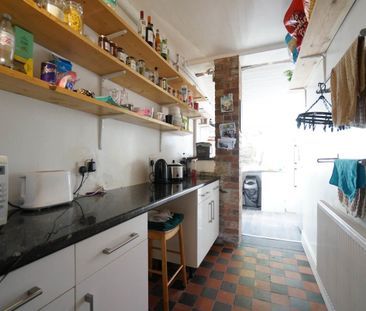 97 Gladstone Terrace - Photo 4