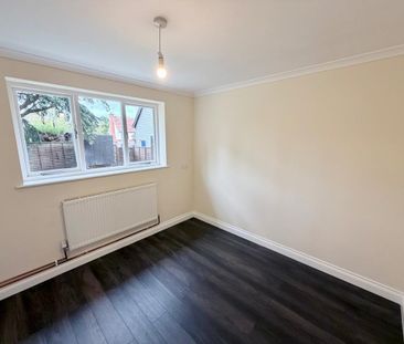 4 bedroom detached house to rent - Photo 5