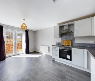2 bedroom apartment to rent - Photo 3