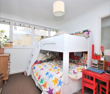 4 bedroom townhouse to rent - Photo 2