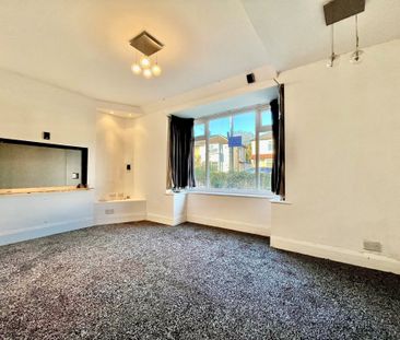 Calverley Moor Avenue, Pudsey - Photo 1