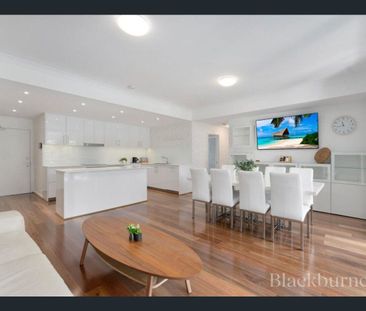 Modern Furnished Unit in the Heart of Subiaco - Photo 2