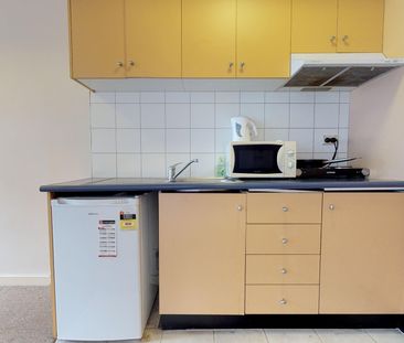 Stylish Inner-City Studio in the Heart of Carlton - Photo 3