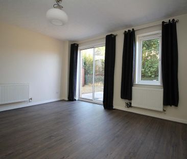 2 bedroom semi-detached house to rent - Photo 3