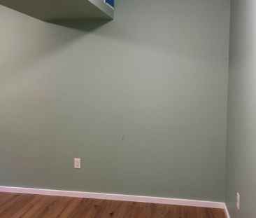 667 Sixth St – Lower - Photo 2