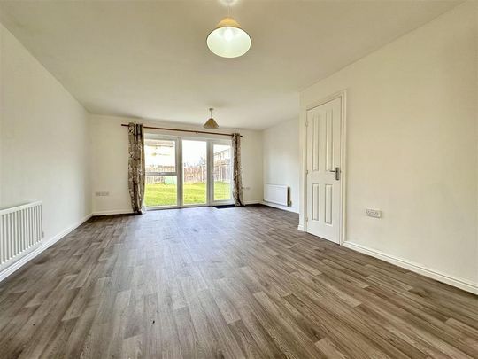 3 bedroom terraced house to rent - Photo 1