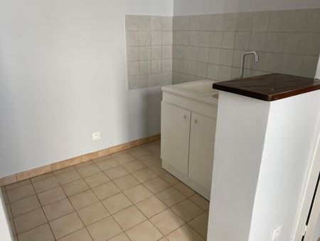 Location Appartement 2 pièces 26m² AUBENAS 07200 - Photo 4