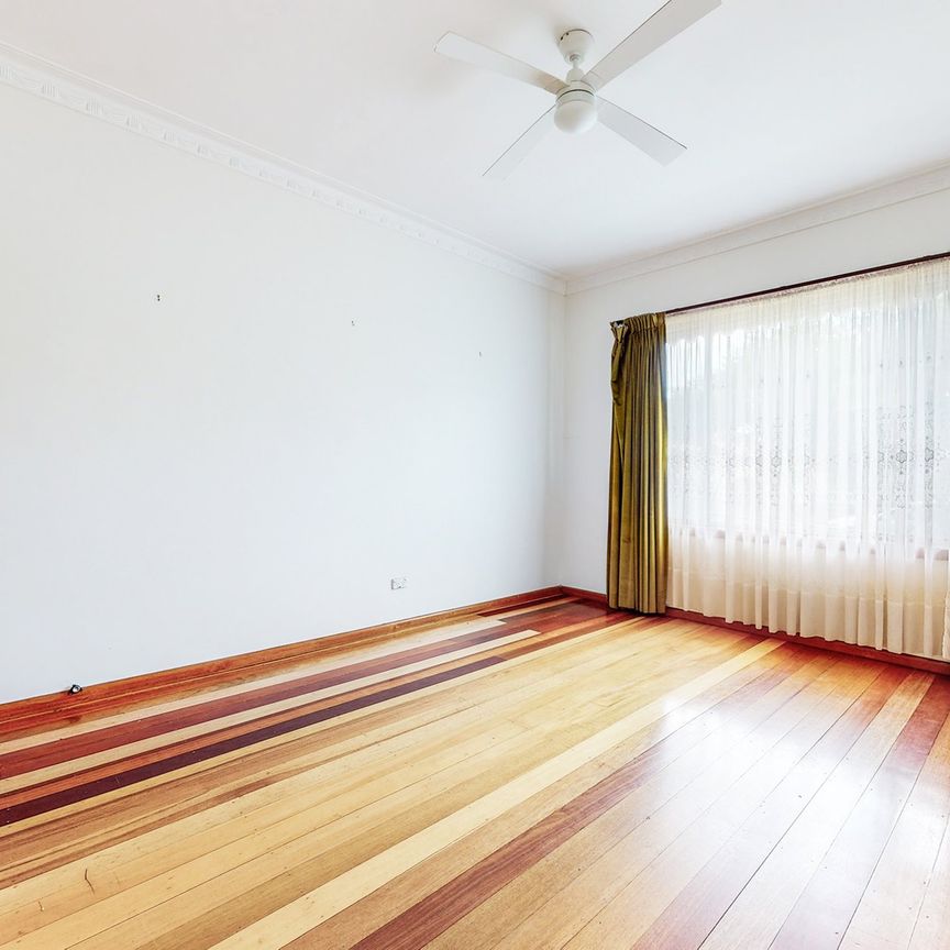 11 Commercial Road, Footscray - Photo 1