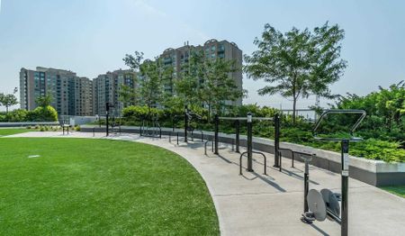 For Lease - 65 Oneida Crescent Unit# 1201, Richmond Hill, Ontario - Photo 2