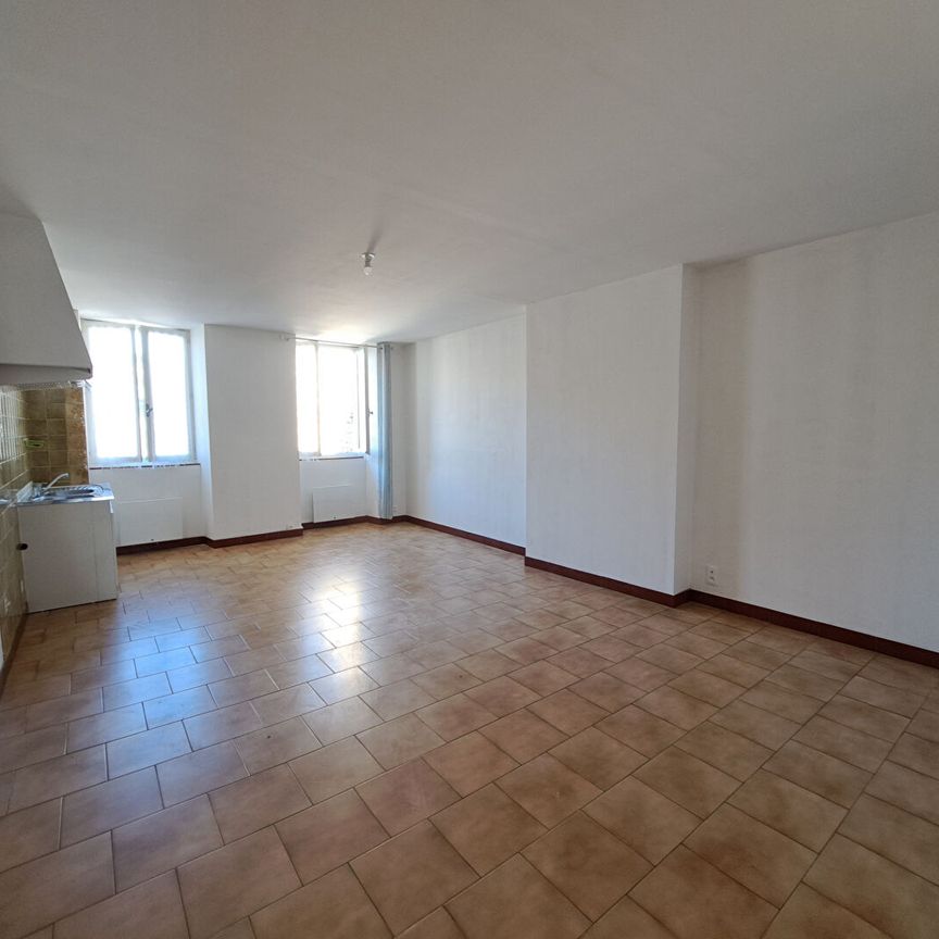 Location appartement 3 pièces, 75.82m², Limoux - Photo 1
