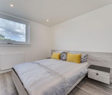 3 bedroom flat to rent - Photo 6