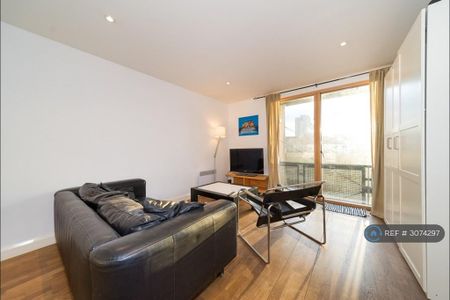 2 bedroom flat to rent - Photo 2
