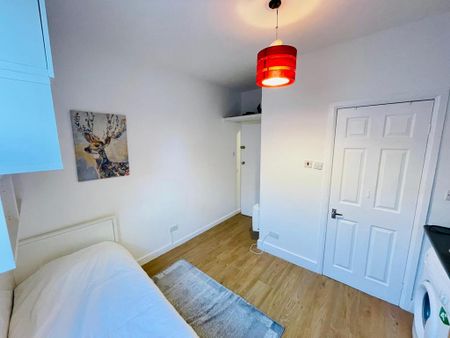 Studio to rent - Photo 5