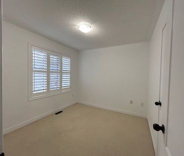 For Lease - 4 Blue Meadow Court, Markham, Ontario - Photo 5