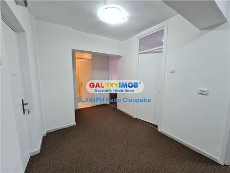 Inchiriere apartament 3 camere, Ploiesti, zona ultracentrala - Photo 3