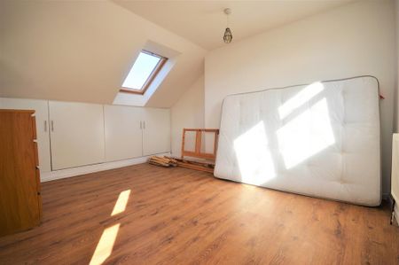 4 bedroom maisonette to rent - Photo 3