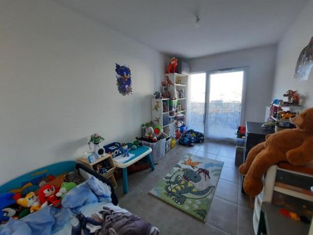 Location Appartement 3 pièces 70m² CHAMBRAY LES TOURS 37170 - Photo 3