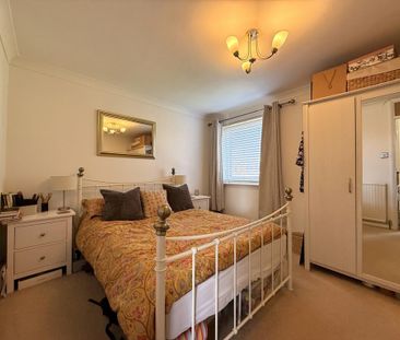 3 bedroom semi-detached house to rent - Photo 3