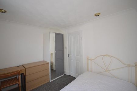 Bournemouth Osborne Road Winton, BH9, Dorset - Photo 5