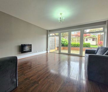 3 bedroom semi-detached to let - Photo 3