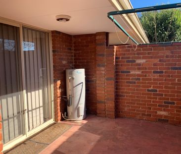 One Bedroom Beauty - Photo 4