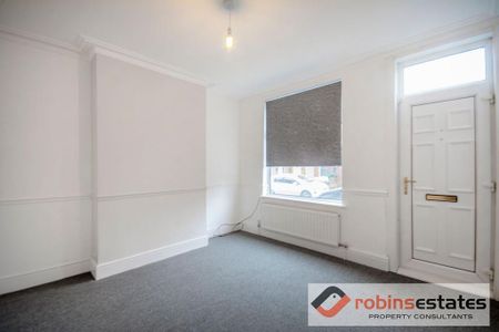 2 bedroom terraced house to rent - Photo 3