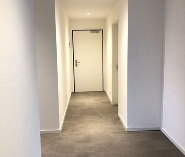 bereits vermietet - Erdgeschosswohnung mit Sonnenterrasse und eigenem Garten. - Foto 1