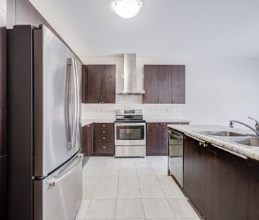 For Lease - 1161 Nugent Court, Oshawa, Ontario - Photo 5