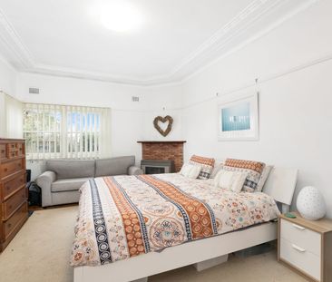 Spacious Family Home - Photo 1