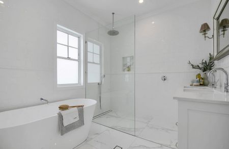 22 Widdop Street, Clayfield QLD 4011 - House For Rent | Domain - Photo 3