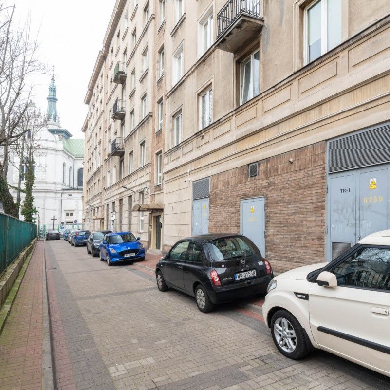 Małe mieszkanie przy stacji Metro Politechnika - Zdjęcie 1