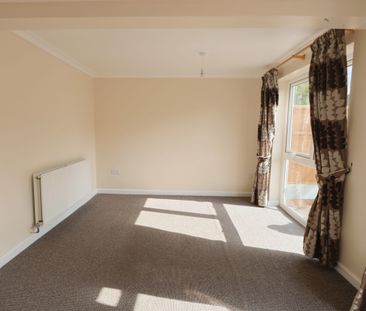 3 Bedroom Home – Professional Let - Photo 2