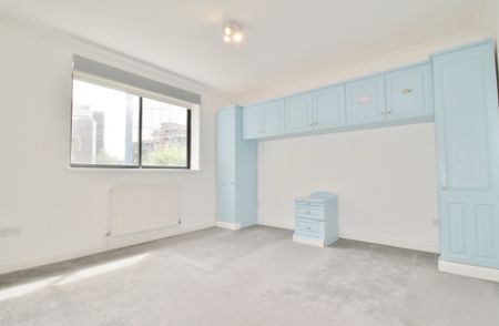 Regent House, Windsor Way, Hammersmith, London, W14 - Photo 5