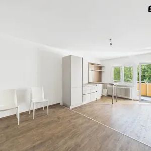 ERSTBEZUG 60m2 nach GENERALSANIERUNG | Ruhige Innenhoflage mit Loggia & Homeoffice - Foto 1