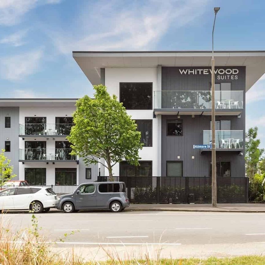 Executive Fully Furnished Apartment in Stylish Whitewood Complex - Photo 1