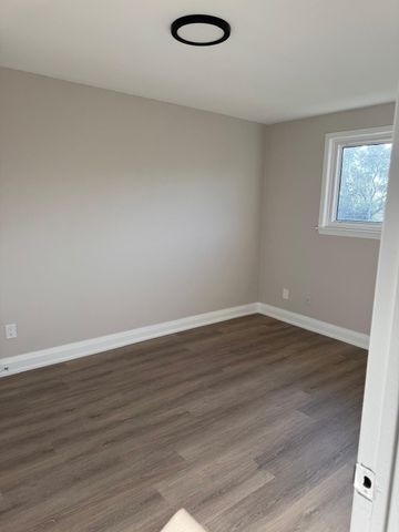 For Lease - 34 Rita Drive Unit# Upper, Toronto, Ontario - Photo 2