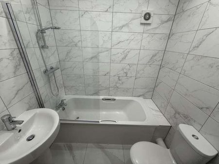 Chaucer Street Hull, East Hull, HU8 - Photo 4