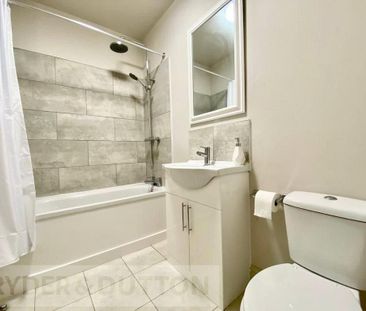 3 bedroom terraced house to rent - Photo 2