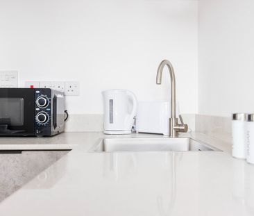 1 Bed Flat, Cresta House, LU1 - Photo 3