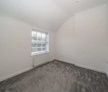 4 bedroom detached house to rent - Photo 6