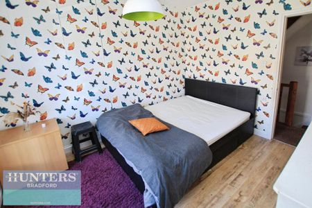 2 bedroom end of terrace house to rent - Photo 5