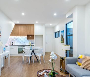 Brand New 3 Bedroom Townhouse In Henderson - Photo 3