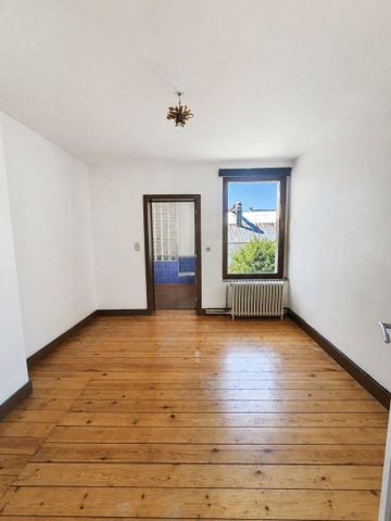 🏡 À LOUER – SPACIEUSE MAISON 5 CHAMBRES AVEC JARDIN 📍 À seulement 60 mètres de l’École européenne de Laeken - Photo 4