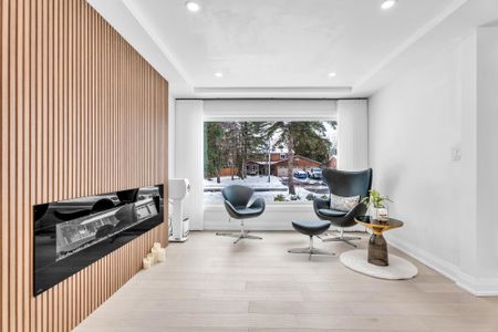 For Lease - 1 Rosegarden Crescent Unit# Upper Floor, Richmond Hill, Ontario - Photo 4